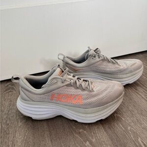 Hoka Bondi 8